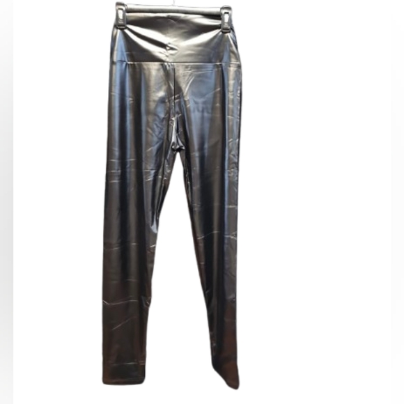 Black High-Waisted Leather-Like Leggings XL - Picture 2 of 4